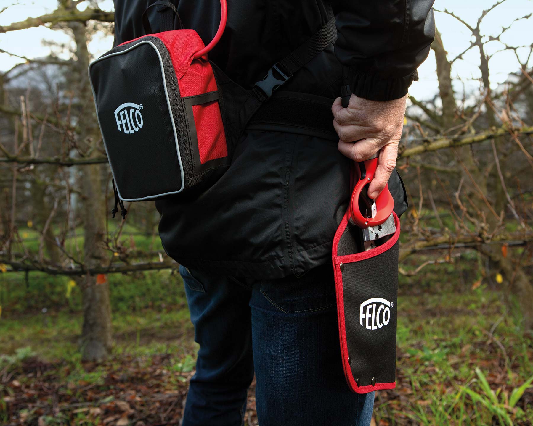 The battery fits in a special backpack to reduce the back and shoulder strain and holster perfectly hold the handpiece when not in use.  Felco Powerblades 822
