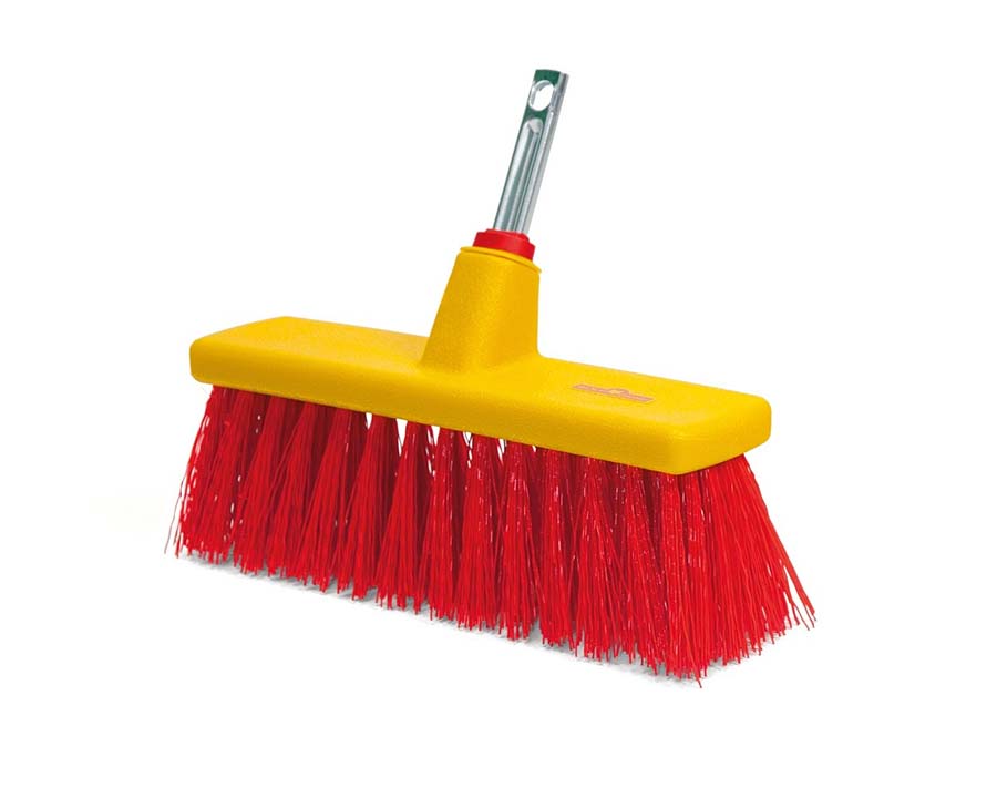 Longer, stiff bristles for everyday garden path and patio sweeping.  BM30M from Wolf