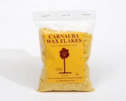 Carnauba wax flakes