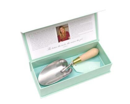 Sophie Conran Trowel in a elegant display box makes a perfect gift
