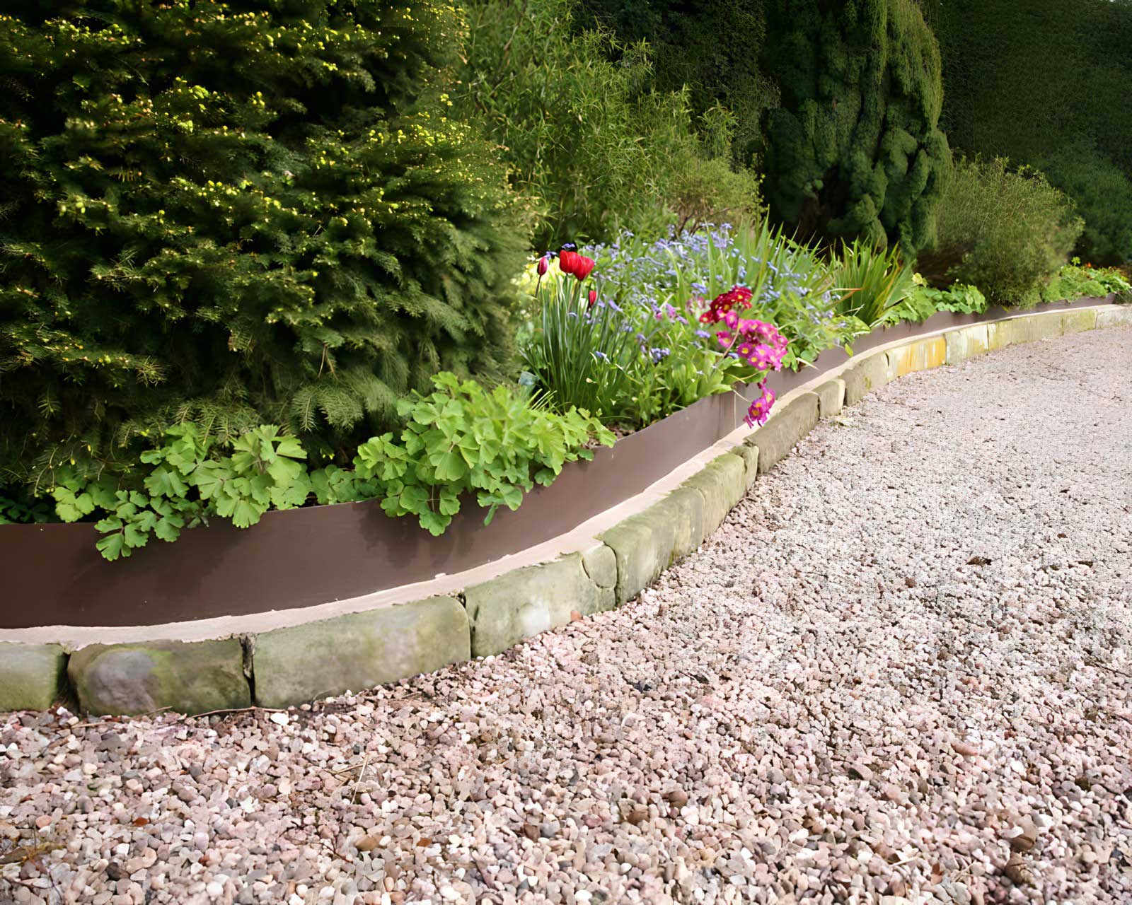 Cort-Ten edging used with cemented edge