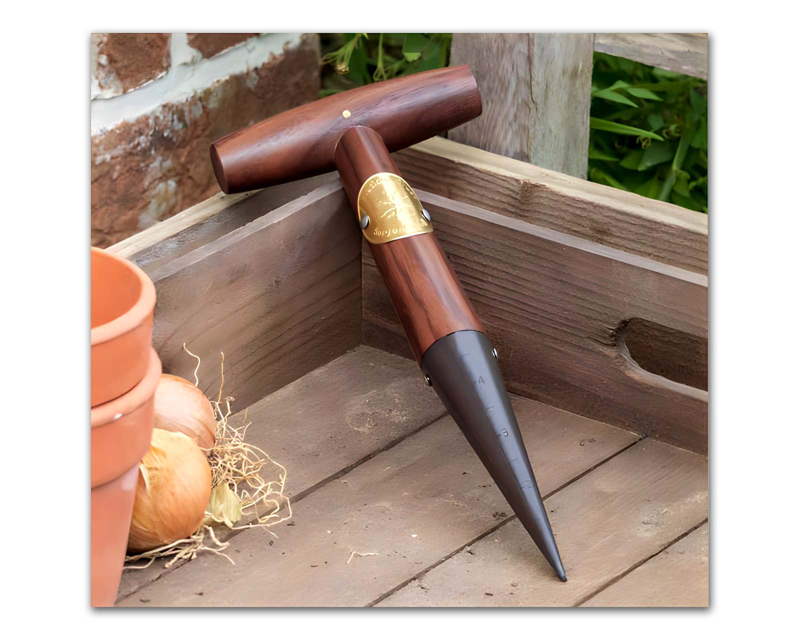 Dibber part of the new National Trust range of garden tools by Burgon and Ball