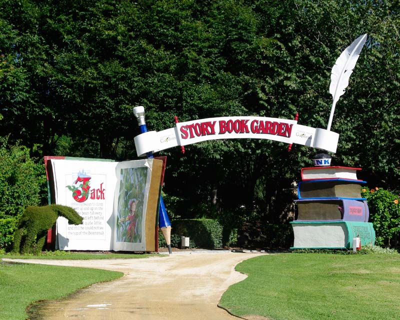 The Storybook Garden - nursery rhymes characters and songs in a garden setting - Hunter Valley Gardens