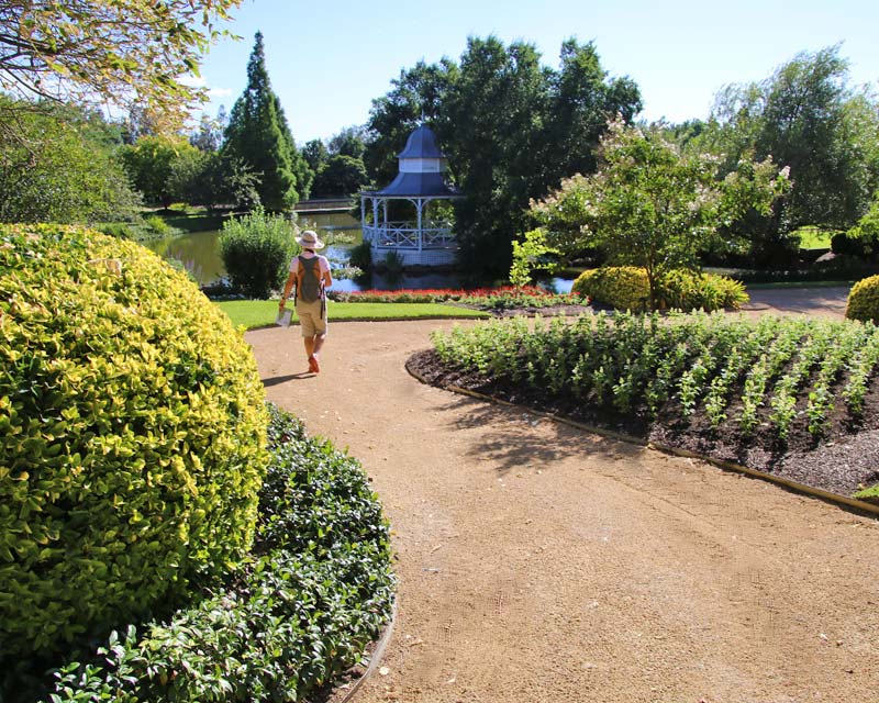 Pretty pathways at Hunter Valley Gardens