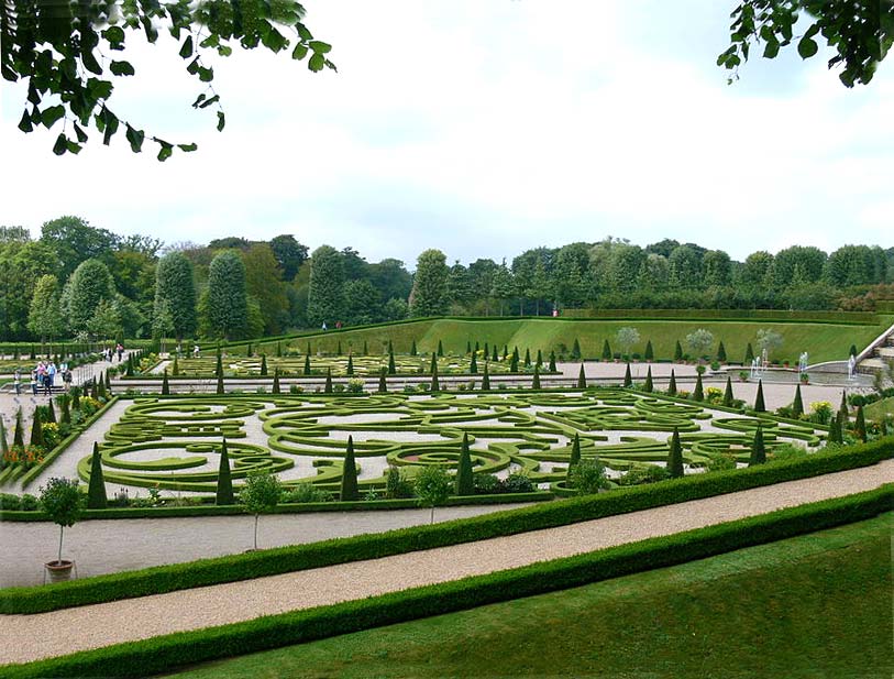Frederiksborg Castle Gardens, ornamental gardens, photo Wolfgang Sauber