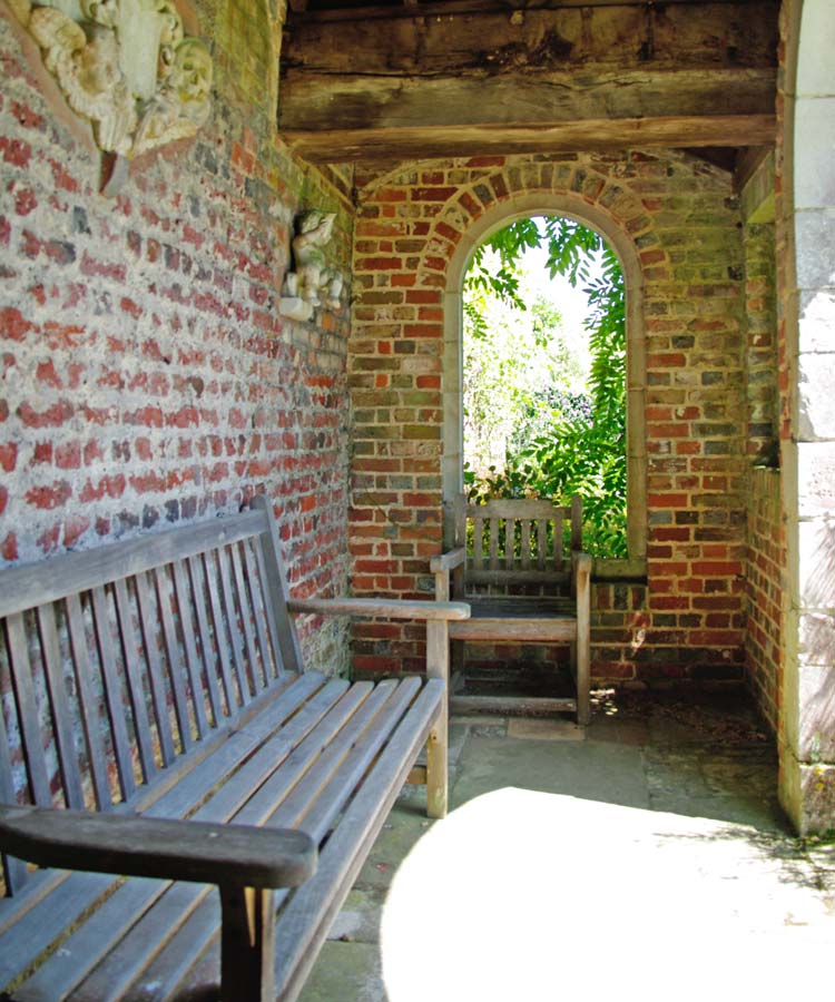 Quiet garden seat - Parham House