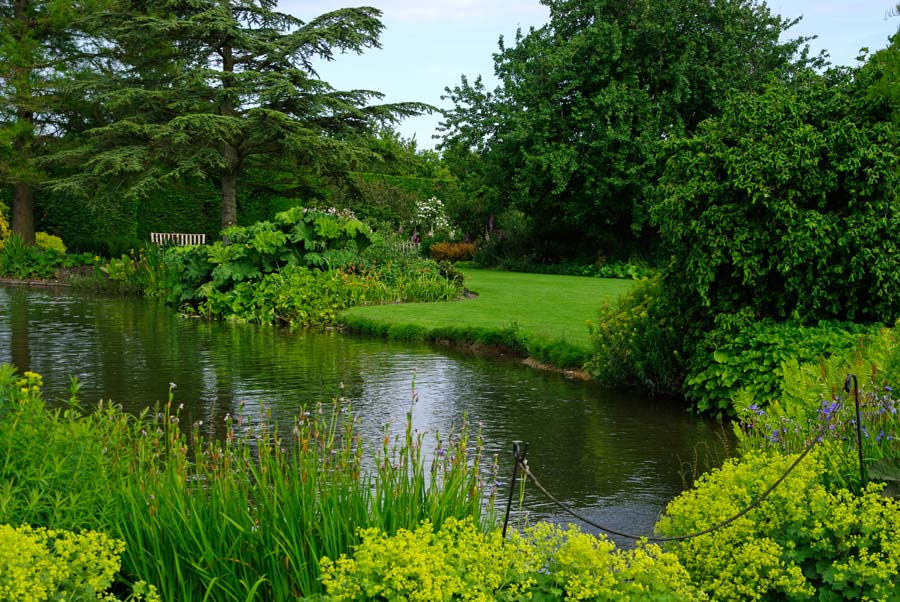 Lush and verdant around the Hilltop Lake, Hyde Hall