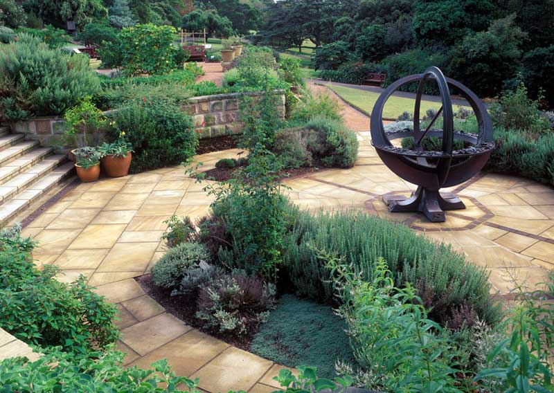 Herb Garden Sundial.  Photo Royal Botanic Gardens and Domain Trust, Jaime Plaza