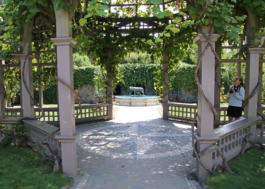 Italian Renaissance Garden - Hamilton Gardens