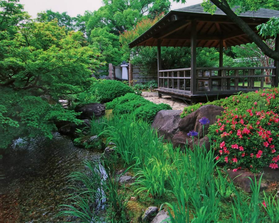 Hemiji Koko-en, Garden of Nine Rooms - Room 4 The Flatly Landscape Garden in Spring - Photo courtesy of Himeji Castle Koko-en Gardens