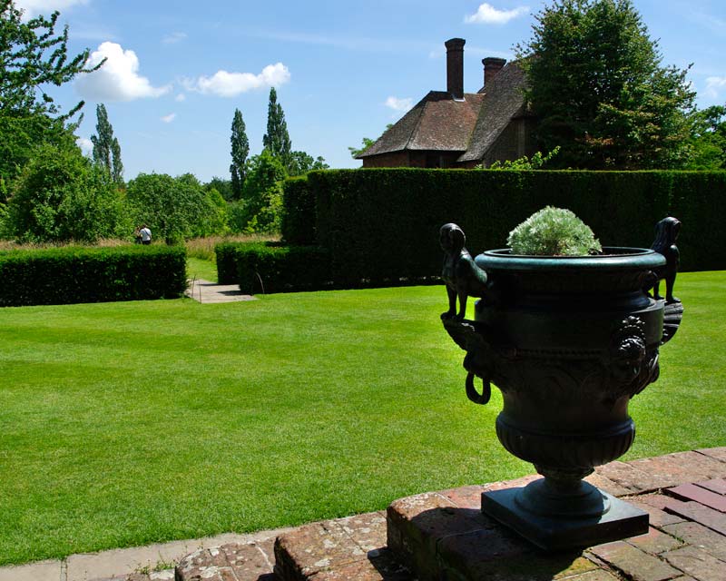 Sissinghurst Castle - view from Tower Lawn to the Orchard